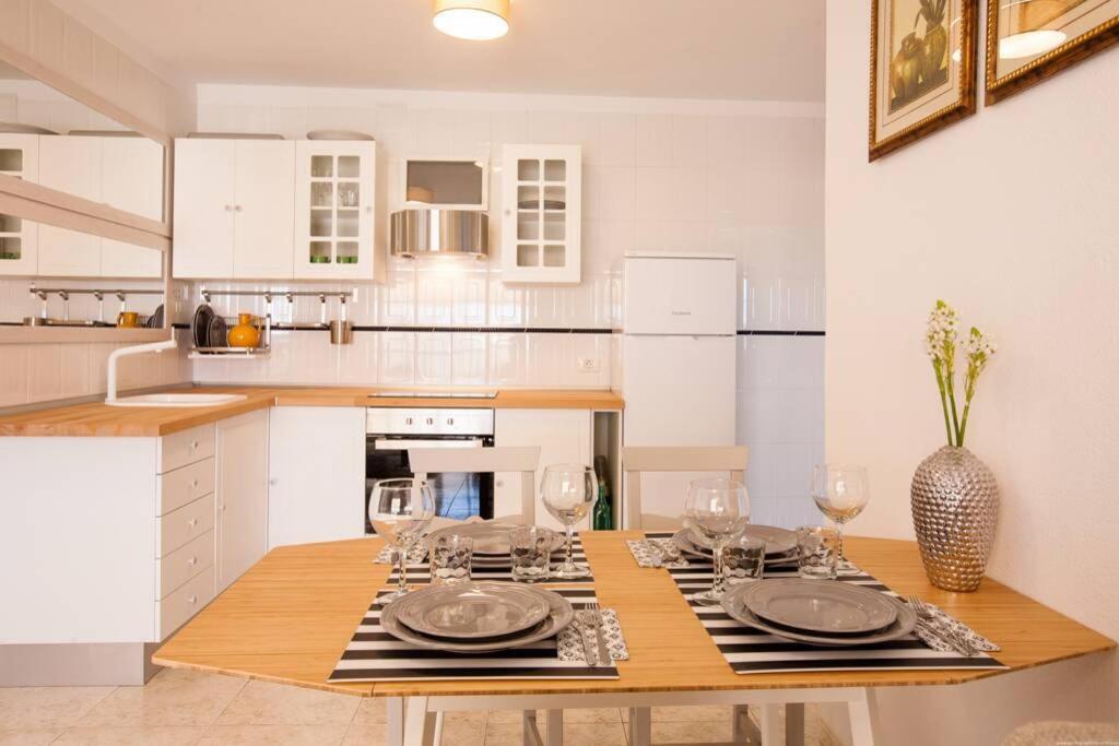 Apartment Laura Playa La Arena Puerto de Santiago  Extérieur photo