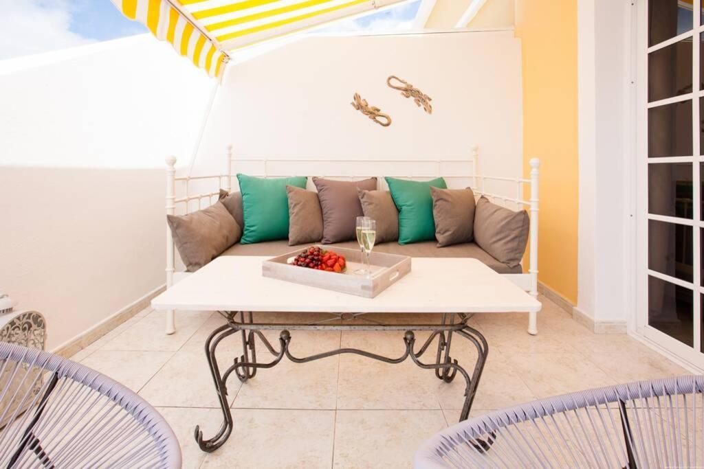 Apartment Laura Playa La Arena Puerto de Santiago  Extérieur photo